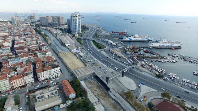 Gebze-Haydarpaşa ve Sirkeci- Halkalı banliyö hatları 2018 açılacak