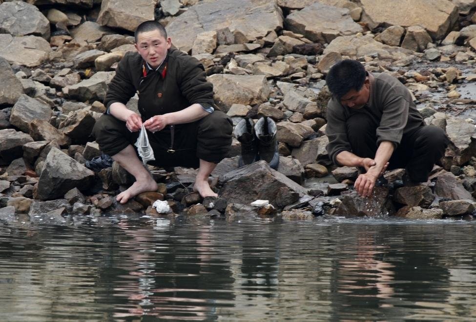 Nehrin öte yakasından Kuzey Kore