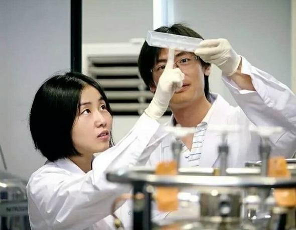 Çinli bilim insanları babasız iki anneden yavru üretti!