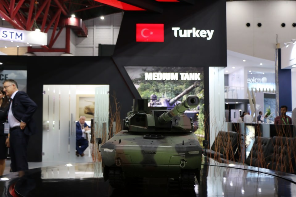 Türk savunma sanayisi Endonezya'da göz doldurdu