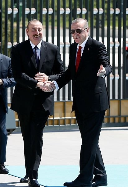 Erdoğan Aliyev'i Külliye'de ağırladı