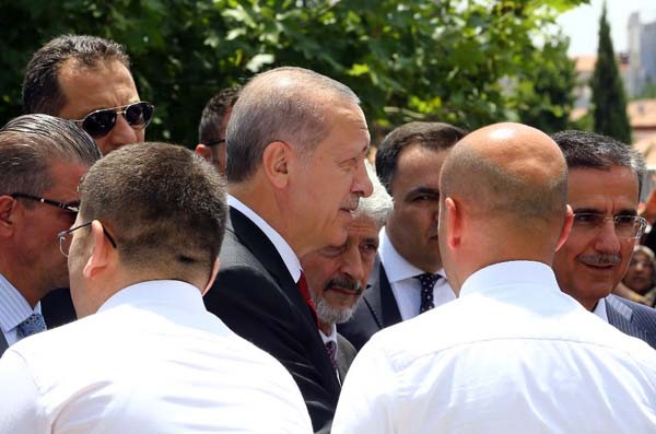 Erdoğan ve kabine üyeleri cuma namazında