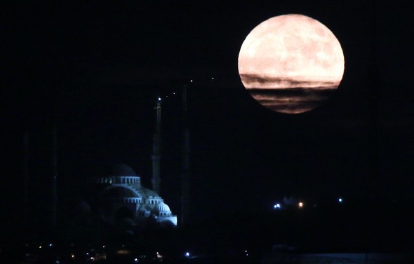 Süper Ay Türkiye'de böyle görüldü
