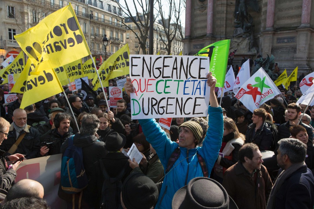 Fransa'da halk OHAL'e karşı ayakta!