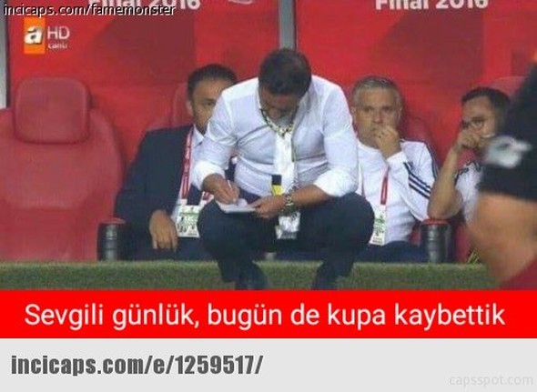 Galatasaray - Fenerbahçe derbisi sonrası sosyal medya yıkıldı