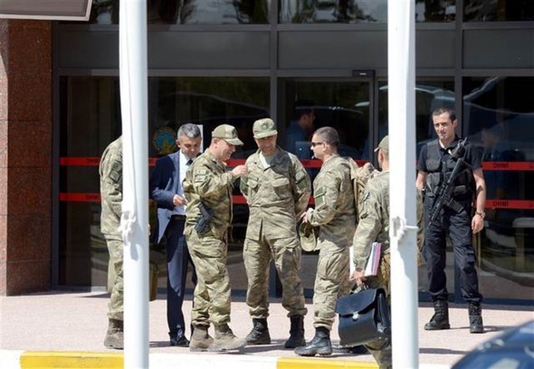 Erdoğan için alınan önlemleri Korgeneral Aksakallı denetledi