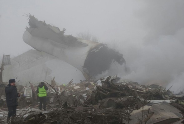 Türk kargo uçağı Bişkek'te düştü