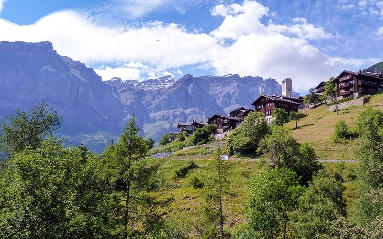 İsviçre'de bu köye taşınana 70 bin dolar verilecek