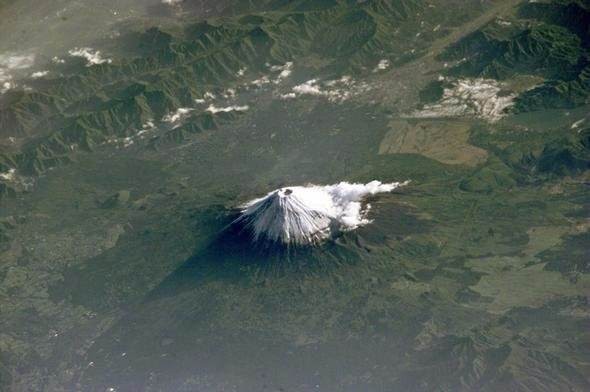 NASA o dağı görüntüledi