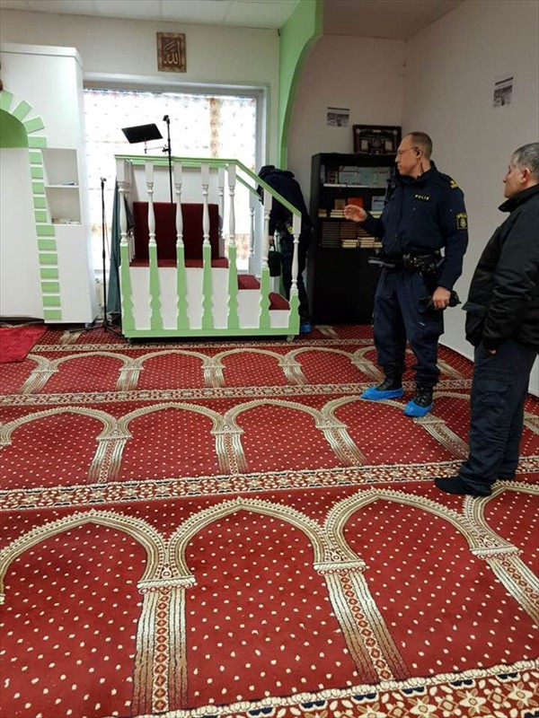İsveç'te camiye saldırı