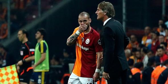 Galatasaray'ın şok kararı en çok Sneijder'i üzdü
