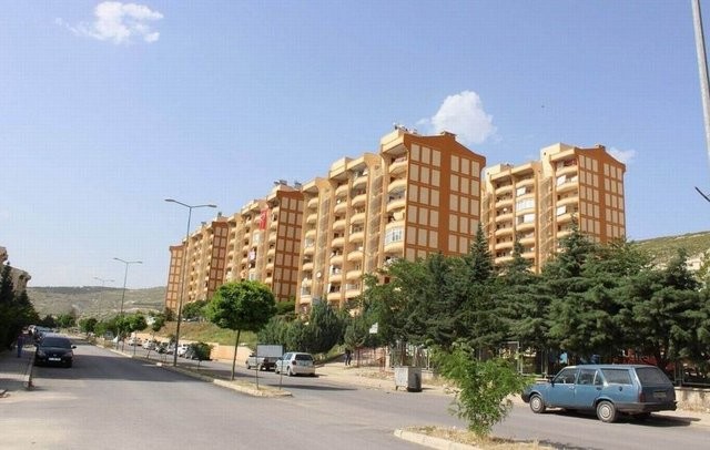 İstanbul'da 3, Ankara'da 7 ilçe en çok ev satışında ilk 20'ye girdi