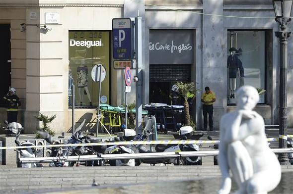 Barcelona'daki terör saldırısından ilk görüntüler