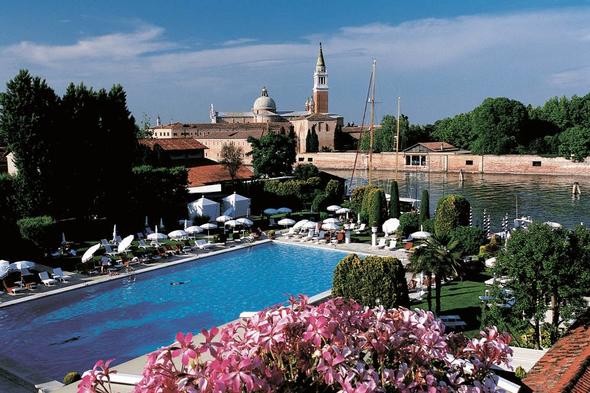 Avrupa'nın en iyi otelleri belli oldu! Türkiye'den 2 otel listede