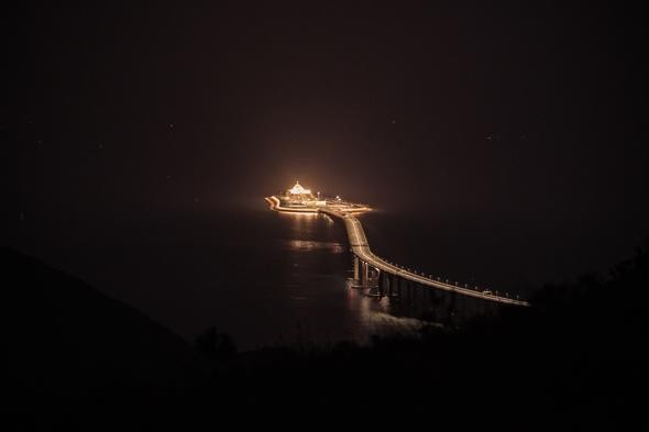 Dünyanın en uzun deniz köprüsü açıldı