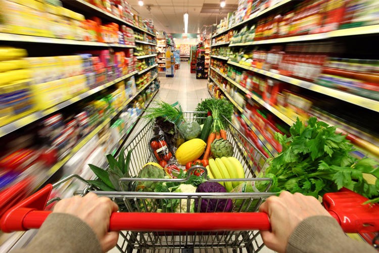 Süpermarketler size daha fazla alışveriş yaptırmak için kullandığı teknikler