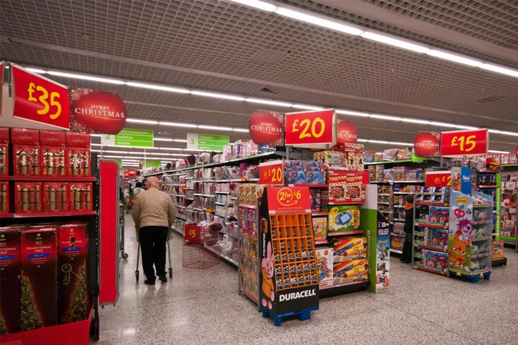 Süpermarketler size daha fazla alışveriş yaptırmak için kullandığı teknikler