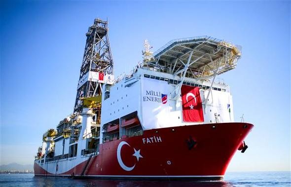 Türkiye'nin ilk sondaj gemisi Fatih arama çalışmalarına başlıyor