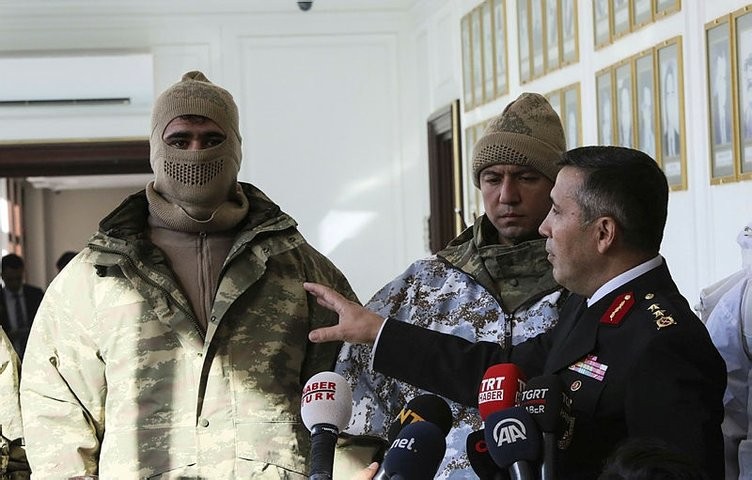 İşte Türk askerinin kış donanımı