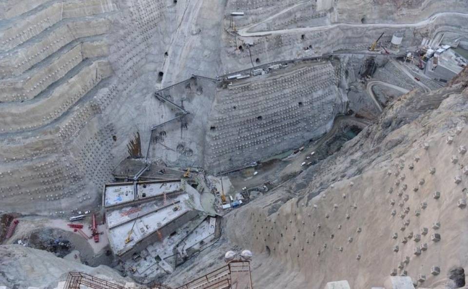 Türkiye'nin en yüksek barajının inşaatı sürüyor