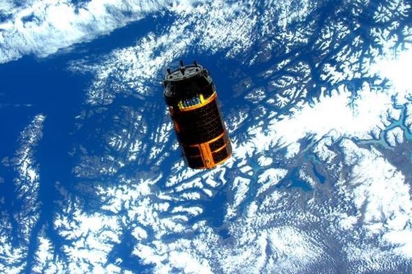 NASA, turuncu Dünya fotoğrafı paylaştı
