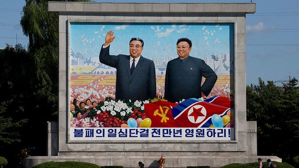Kuzey Kore'de Kim Jong Il için anma töreni