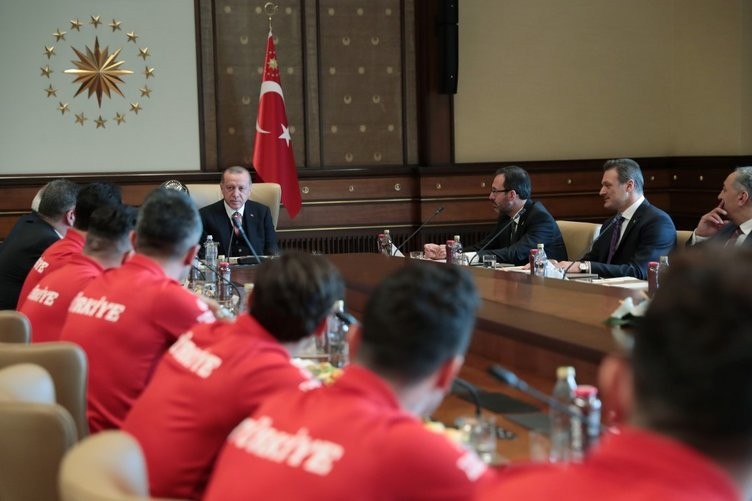 Erdoğan, Ampute Futbol Milli Takımı'nı kabul etti
