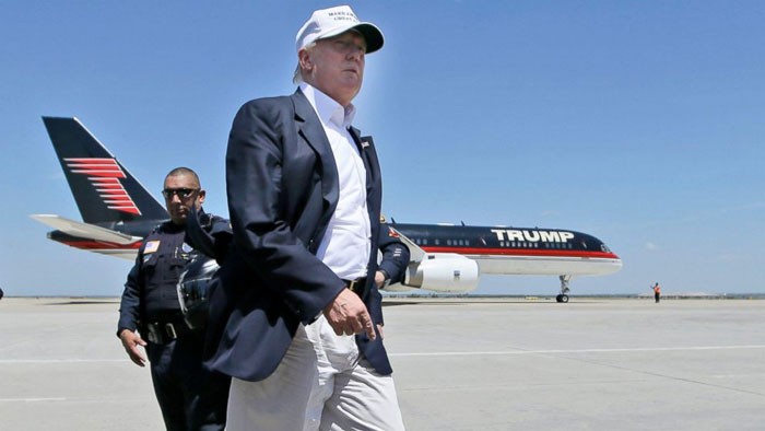 Trump'ın uçan sarayı! 29 yıllık özel pilotuna kıyak yapacak...