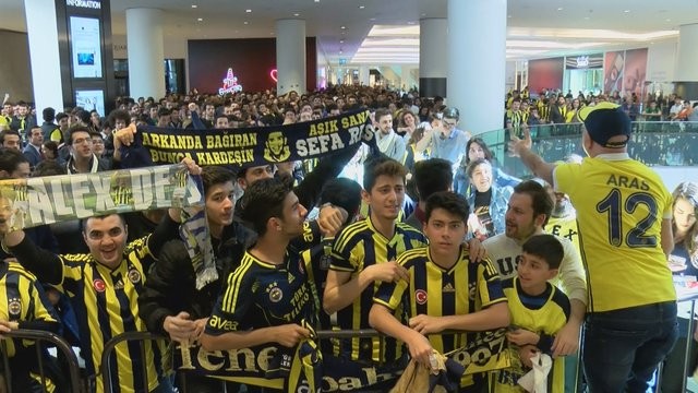İstanbul'da Alex de Souza izdihamı!