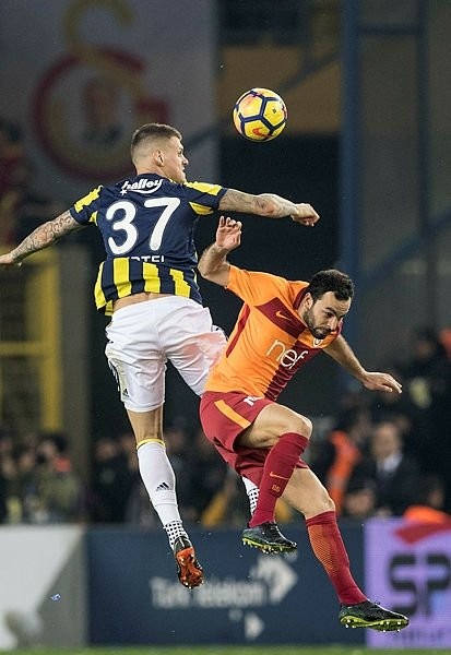 Fenerbahçe-Galatasaray maçından kareler