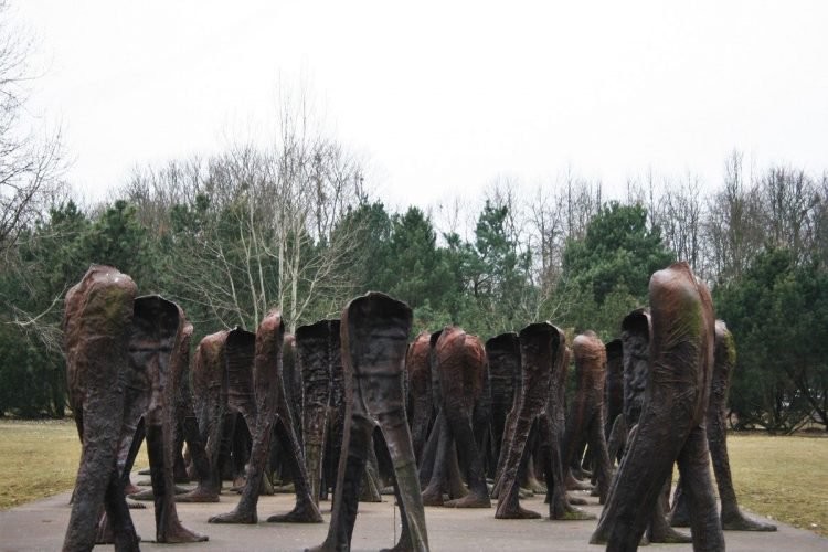 Polonya’nın korkutan heykelleri: Nierozpoznani