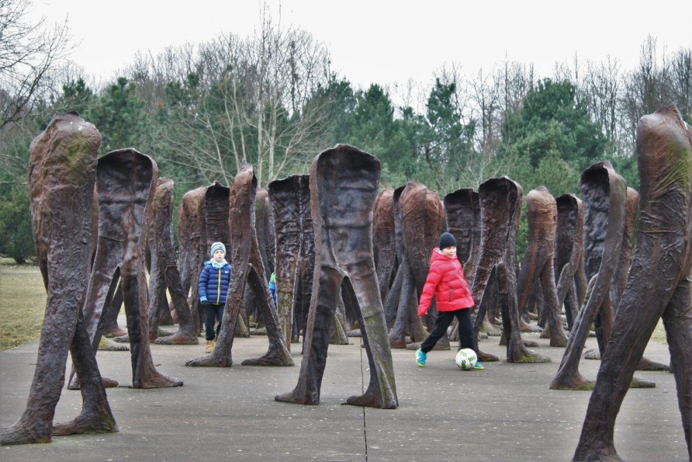 Polonya’nın korkutan heykelleri: Nierozpoznani