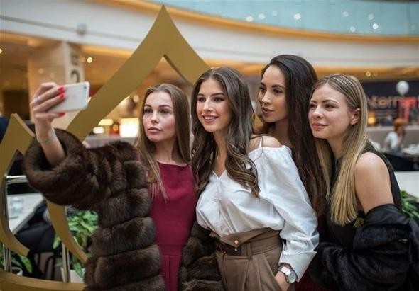 Moskova'da sıra dışı güzellik yarışması