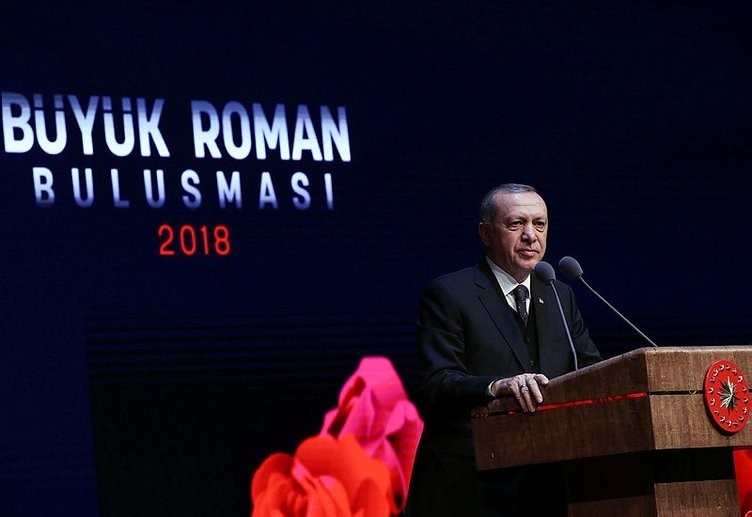 Erdoğan Romanlarla buluştu