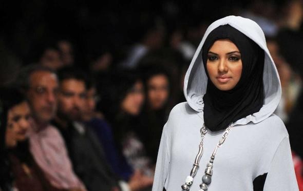 Riyad'da ilk kez Arap Moda Haftası düzenleniyor