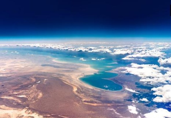 Dünyanın en büyük gölünün uydu görüntüleri şaşırttı!