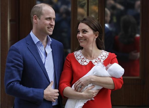 İngiliz kraliyet ailesinin üçüncü bebeği doğdu! İşte cinsiyeti...