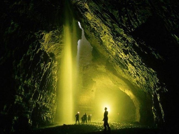 Dünyanın en derin mağarasına inmeyi başardılar