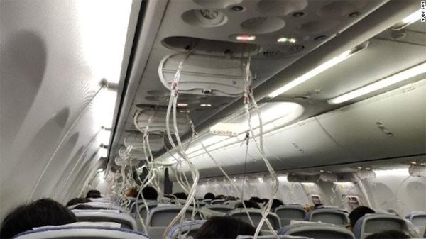 Kaptan kokpitte sigara içti uçak 5 bin metre düştü