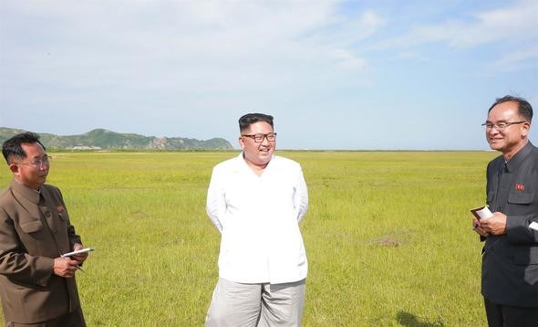 Kim Jong-un  ilk kez herkesin içinde eleştirdi