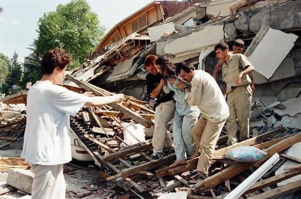Hafızalardan silinemeyen 17 Ağustos depremi