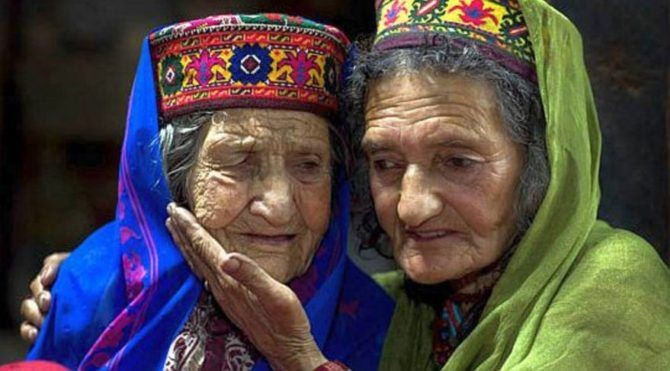 Bilim insanları üzerinde çalışıyor! 120 yıl yaşayan Hunza Türkleri'nin sırrı!