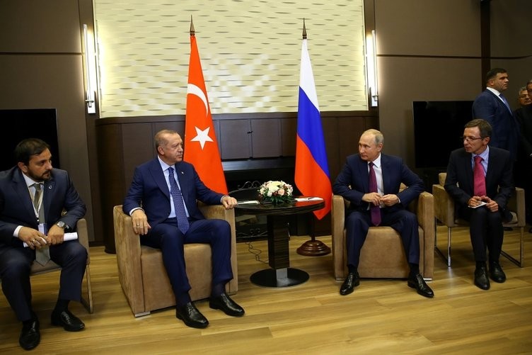 Putin, Erdoğan'ı Soçi'de böyle karşıladı 