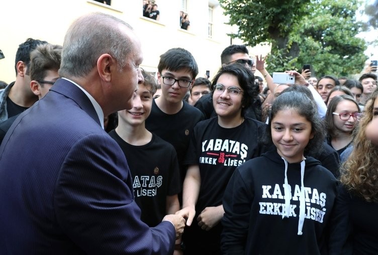 Erdoğan'ı öğrenciler böyle karşıladı