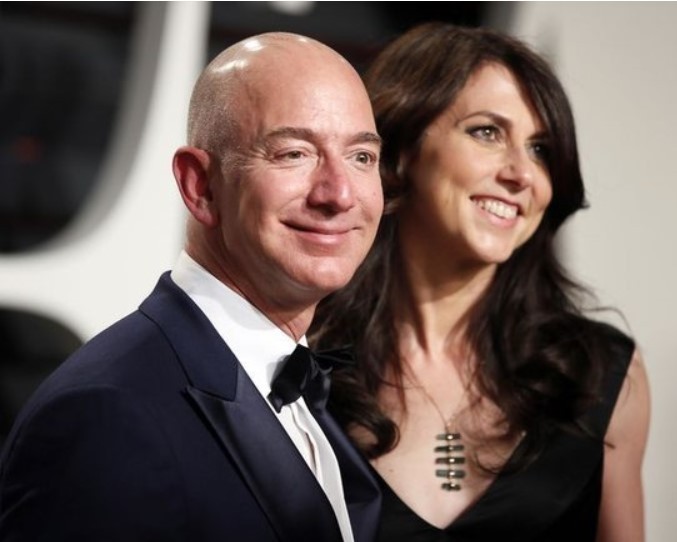 Jeff Bezos gönlünü Lauren Sanchez'e mi kaptırdı?