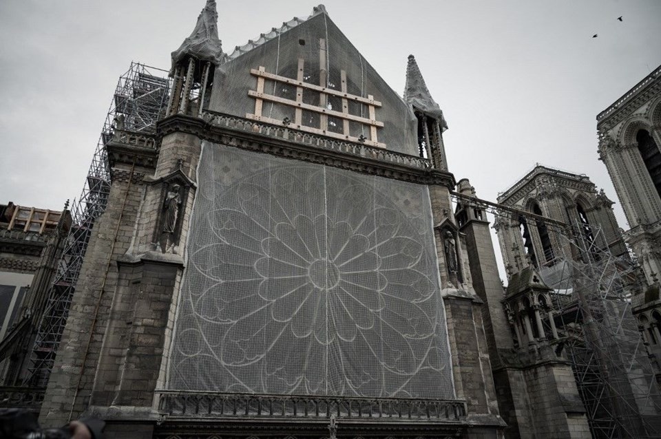 Notre Dame Katedrali'nde son durum