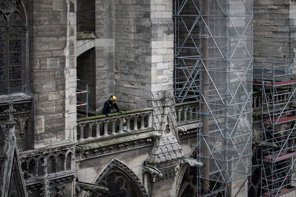 Notre Dame Katedrali'nde son durum