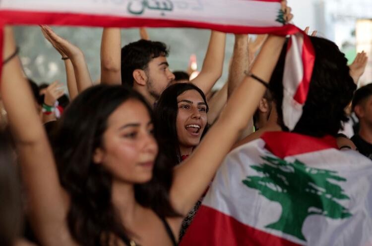 Lübnan yine karıştı!