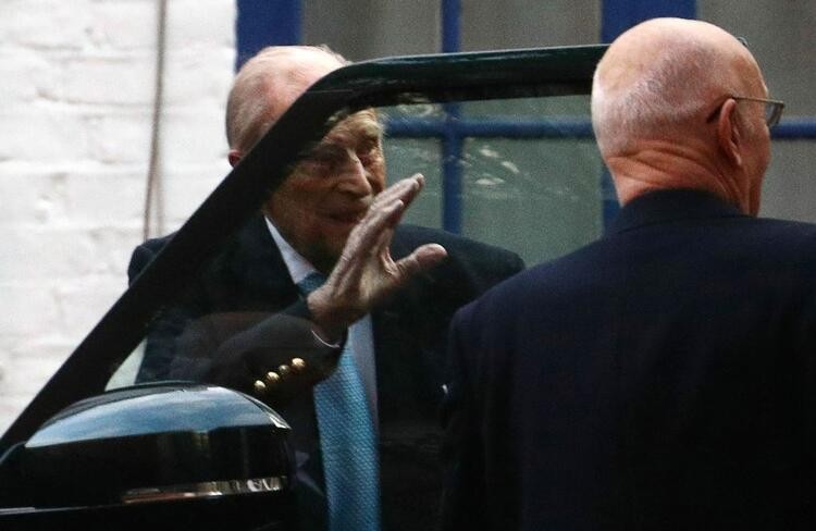 98 yaşındaki İngiltere Prensi Philip'in son görüntüsü şoke etti
