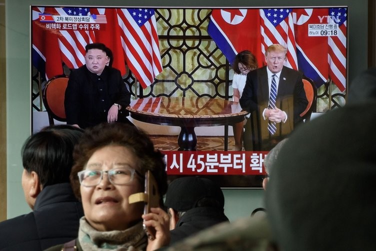 Trump ile Kim Jong Un ikinci kez bir araya geldi